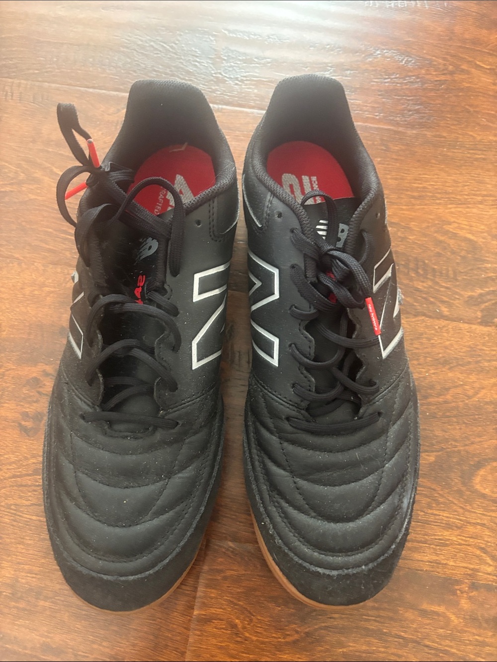 New Balance Black 442